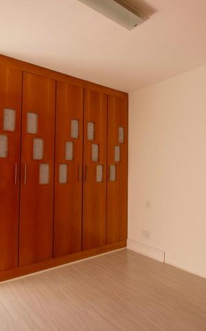Apartamento à venda com 280m², 3 quartos e 3 vagasQuarto 3 - Suíte