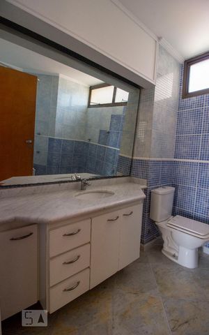 Apartamento à venda com 280m², 3 quartos e 3 vagasBanheiro Social