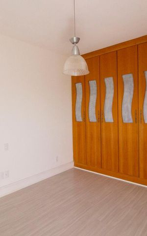 Apartamento à venda com 280m², 3 quartos e 3 vagasQuarto 2 - Armários