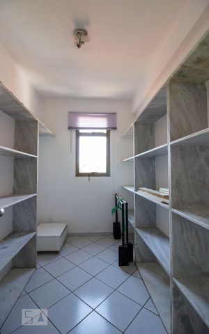 Apartamento à venda com 280m², 3 quartos e 3 vagasDespensa