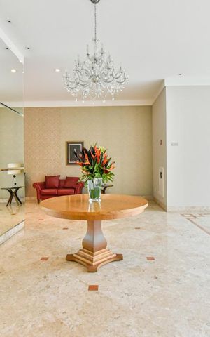 Apartamento à venda com 52m², 1 quarto e 2 vagas Apartamento à venda com 52m², 1 quarto e 2 vagasHall Social