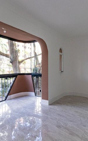 Apartamento à venda com 210m², 3 quartos e 4 vagas Apartamento à venda com 210m², 3 quartos e 4 vagasSala