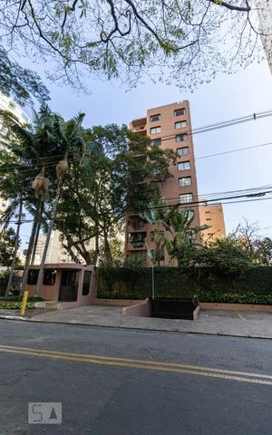 Apartamento à venda com 210m², 3 quartos e 4 vagas Apartamento à venda com 210m², 3 quartos e 4 vagasFachada