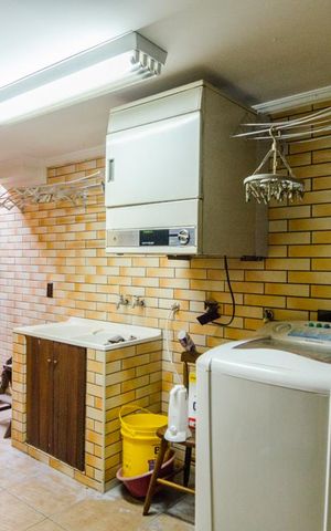 Casa à venda com 300m², 5 quartos e 3 vagasÁrea de serviço