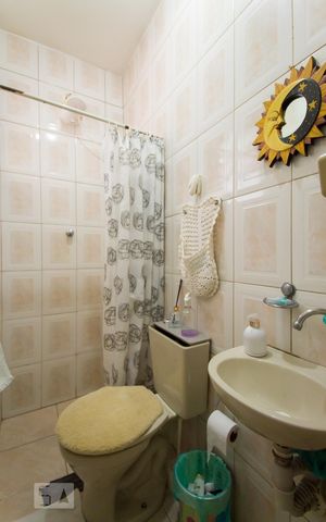 Casa à venda com 98m², 2 quartos e sem vagaBanheiro da Suíte