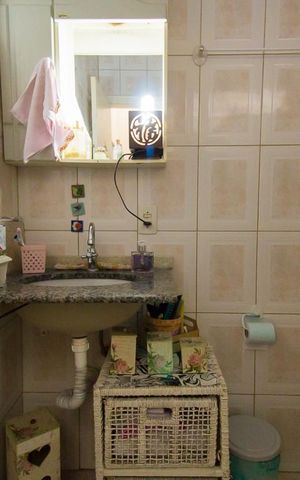 Casa à venda com 98m², 2 quartos e sem vagaBanheiro 