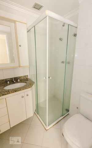 Apartamento à venda com 140m², 3 quartos e 2 vagasBanheiro da Suíte 1