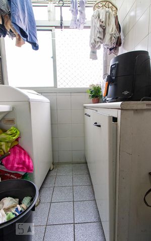 Apartamento à venda com 62m², 3 quartos e 1 vaga Apartamento à venda com 62m², 3 quartos e 1 vagaLavanderia