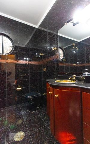 Casa à venda com 141m², 3 quartos e 2 vagasBanheiro 1