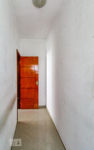 Casa à venda com 50m², 3 quartos e sem vaga Casa à venda com 50m², 3 quartos e sem vagaCloset da suíte