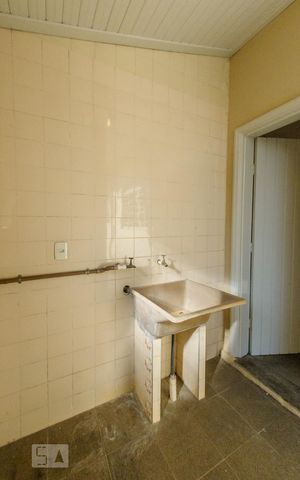 Casa à venda com 55m², 2 quartos e sem vagaÁrea de Serviço