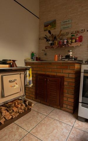 Casa à venda com 160m², 4 quartos e 3 vagas Casa à venda com 160m², 4 quartos e 3 vagasSala 2
