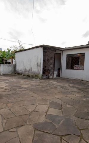 Casa à venda com 160m², 4 quartos e 3 vagas Casa à venda com 160m², 4 quartos e 3 vagasPátio