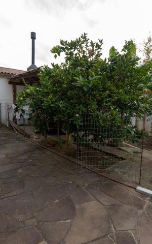 Casa à venda com 160m², 4 quartos e 3 vagas Casa à venda com 160m², 4 quartos e 3 vagasPátio