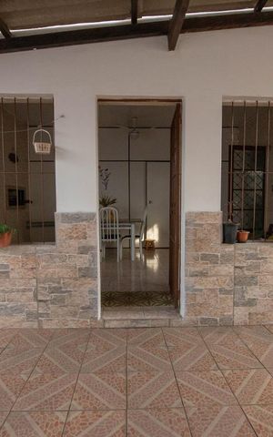 Casa à venda com 160m², 4 quartos e 3 vagas Casa à venda com 160m², 4 quartos e 3 vagasVaranda da Sala