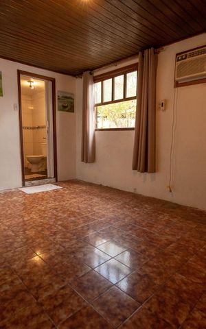 Casa à venda com 160m², 4 quartos e 3 vagas Casa à venda com 160m², 4 quartos e 3 vagasQuarto 4