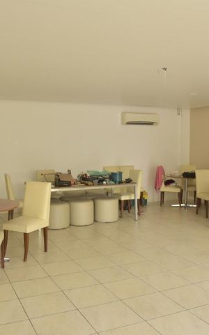Apartamento à venda com 50m², 2 quartos e sem vagaÁrea comum - Salão de festas