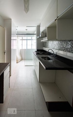 Apartamento à venda com 78m², 2 quartos e 1 vagaCozinha