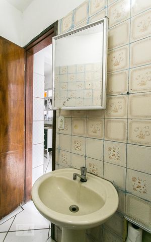 Casa para alugar com 65m², 2 quartos e 1 vagaBanheiro 1