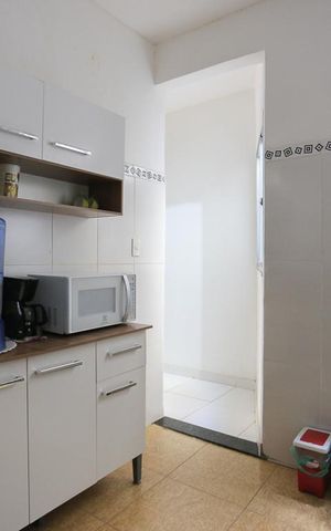 Apartamento para alugar com 72m², 3 quartos e sem vagaCozinha e Área de Serviço
