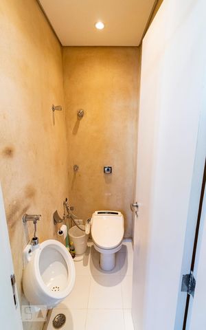 Apartamento à venda com 190m², 4 quartos e 1 vagaQuarto 4 - Suíte/ Banheiro