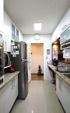 Apartamento à venda com 72m², 2 quartos e 1 vagaCozinha 