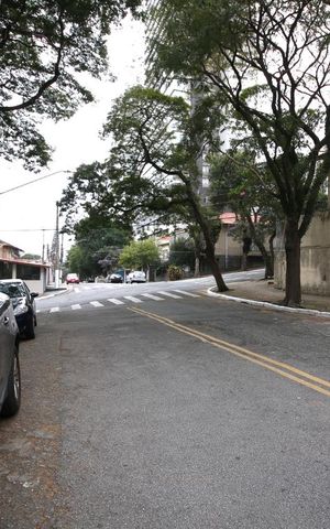Apartamento à venda com 72m², 2 quartos e 1 vagaVizinhança