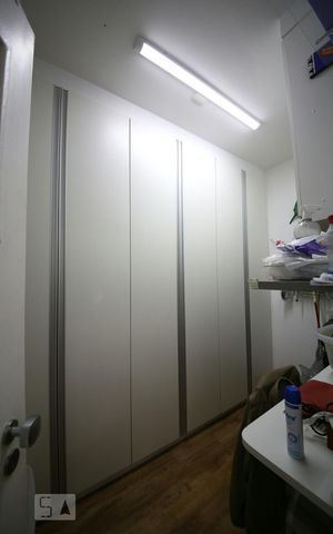 Apartamento à venda com 72m², 2 quartos e 1 vagaQuarto de /Serviço