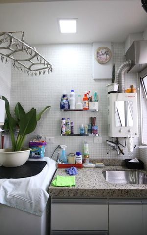 Apartamento à venda com 72m², 2 quartos e 1 vagaÁrea de Serviço 