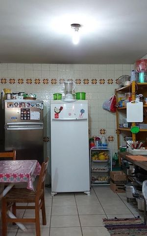 Studio à venda com 200m², 3 quartos e 2 vagas Studio à venda com 200m², 3 quartos e 2 vagasCozinha