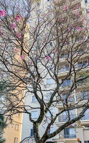 Apartamento à venda com 85m², 2 quartos e 2 vagas Apartamento à venda com 85m², 2 quartos e 2 vagasFachada