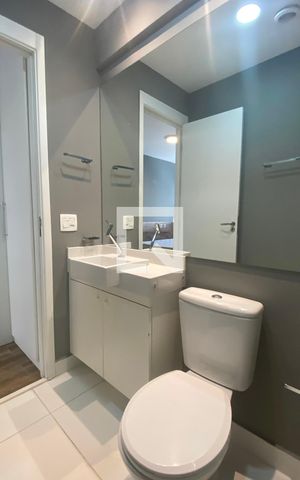 Apartamento à venda com 53m², 1 quarto e 2 vagasBanheiro da Suíte 1