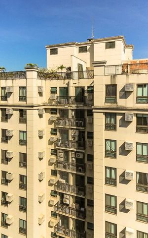 Apartamento à venda com 365m², 4 quartos e 3 vagas Apartamento à venda com 365m², 4 quartos e 3 vagasVista