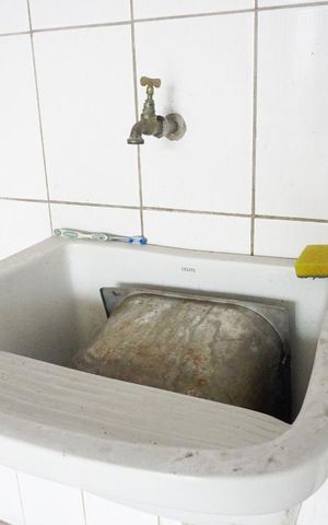 Casa à venda com 100m², 3 quartos e 2 vagas Casa à venda com 100m², 3 quartos e 2 vagasLavanderia