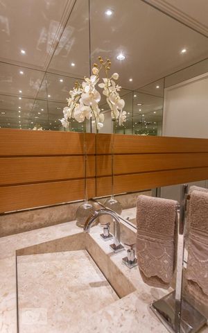Apartamento à venda com 200m², 4 quartos e 3 vagasBanheiro