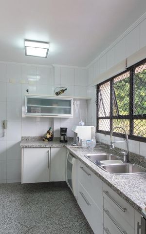 Apartamento à venda com 200m², 4 quartos e 3 vagasCozinha