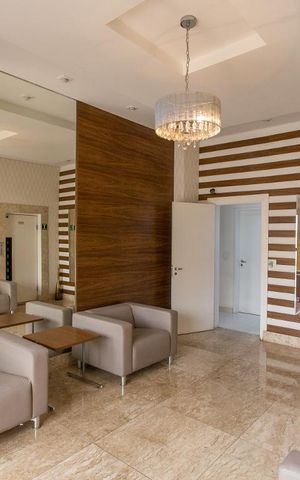 Apartamento à venda com 200m², 4 quartos e 3 vagasHall social