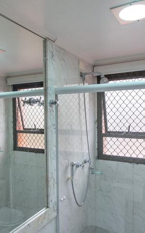 Apartamento à venda com 200m², 4 quartos e 3 vagasBanheiro da Suíte 1