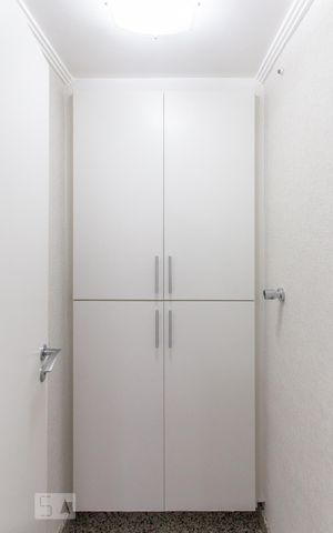 Apartamento à venda com 200m², 4 quartos e 3 vagasDetalhe da area de serviço