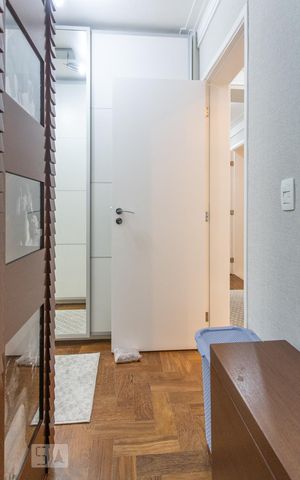 Apartamento à venda com 200m², 4 quartos e 3 vagasQuarto Suite 2 - Corredor