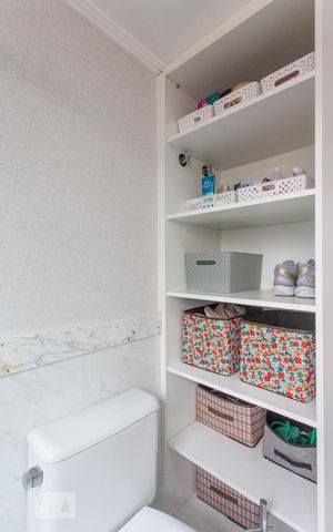 Apartamento à venda com 200m², 4 quartos e 3 vagasBanheiro da Suíte 2