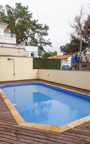 Apartamento à venda com 200m², 4 quartos e 3 vagasÁrea comum - Piscina