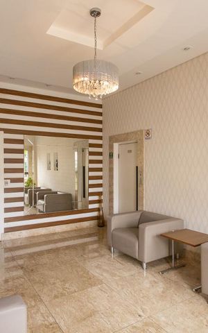 Apartamento à venda com 200m², 4 quartos e 3 vagasHall social