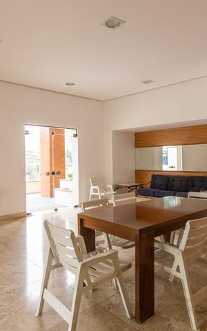 Apartamento à venda com 200m², 4 quartos e 3 vagasÁrea comum - Salão de festas
