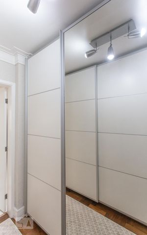 Apartamento à venda com 200m², 4 quartos e 3 vagasQuarto Suite 2 - Corredor