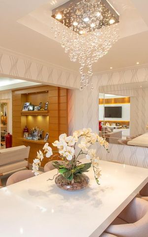 Apartamento à venda com 200m², 4 quartos e 3 vagasSala de Jantar