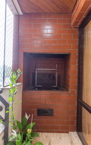 Apartamento à venda com 200m², 4 quartos e 3 vagasChurrasqueira