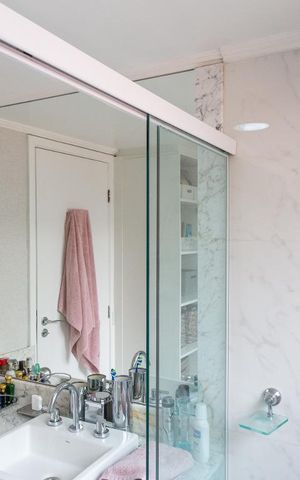 Apartamento à venda com 200m², 4 quartos e 3 vagasBanheiro da Suíte 2