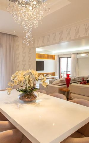 Apartamento à venda com 200m², 4 quartos e 3 vagasSala de Jantar