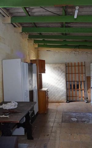 Casa à venda com 200m², 3 quartos e 5 vagasgalpão